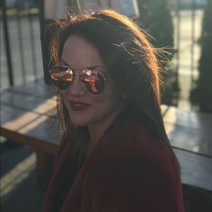 Meet your Posher, Cecile